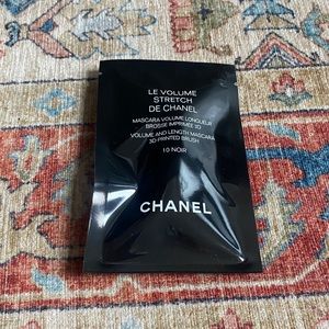 LE VOLUME STRETCH DE CHANEL SAMPLE SIZED VOLUME AND LENGTH MASCARA - 10 NOIR